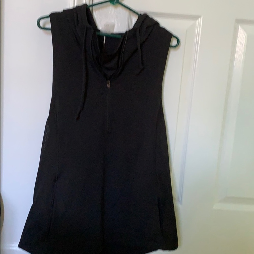 Athletic vest